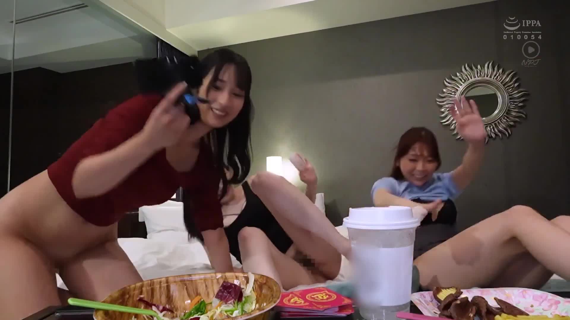 真實情侶旅館女子會流出 三名女大學生太過放肆的影片以某種形式流出。＃自慰＃沐浴場景＃小便＃女同性戀遊戲＃召喚情人進行四人行 - AV大平台 - 中文字幕，成人影片，AV，國產，線上看