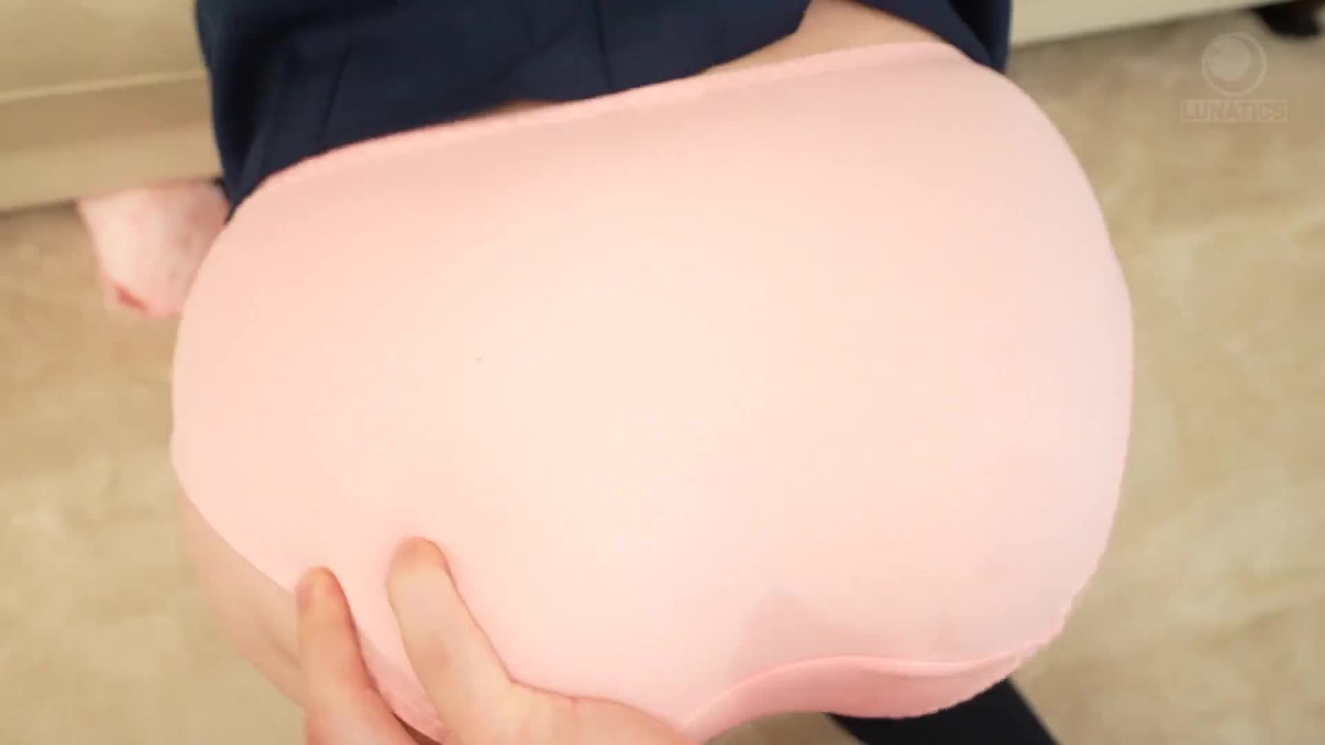 她巨乳妹妹無防備的誘惑，我無法抑制自己，讓她穿著真的精子潑濺內褲，然後做精液素股！在淫慾女孩的穴裡塞滿了淫水和精液後，我大量連續射精進入 天月杏 - AV大平台 - 中文字幕，成人影片，AV，國產，線上看